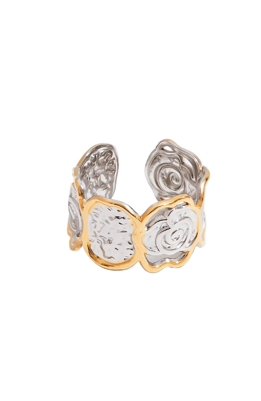 Ring ROSE | Vergoldeter Ring ROSE aus Edelstahl – zarter Schmuck mit Blütenmotiv